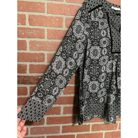 DR2 Long Sleeve Top – Size L - Picture 2 of 8